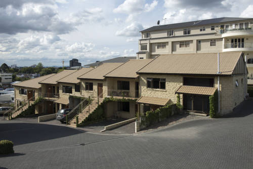 Hamilton New Zealand Reservation