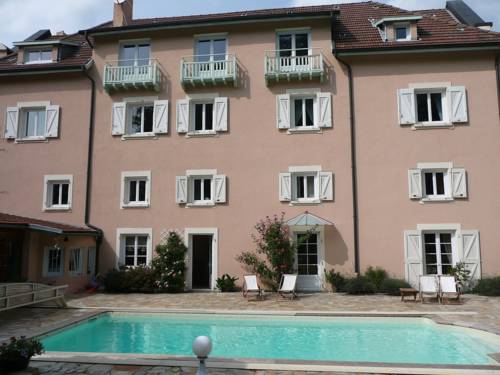 Yzeron France Reservation