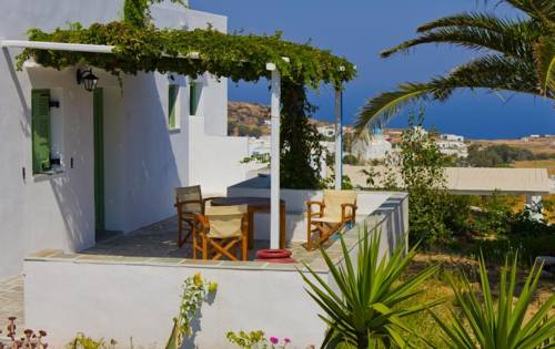 Apollonía Greece Reservation