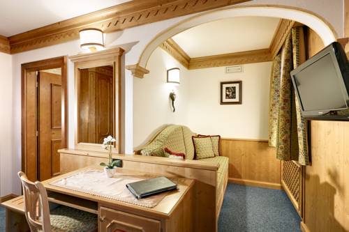 Cortina d'Ampezzo Italy Reservation
