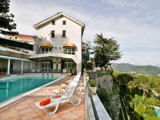 Cava de' Tirreni Italy Reservation