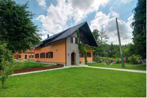 Jezerce (Plitvička Jezera) Croatia Reservation Promo Code Booking.com