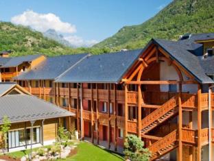 Ax-Les-Thermes France Reservation
