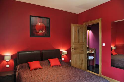La Ferte Saint Cyr France Reservation