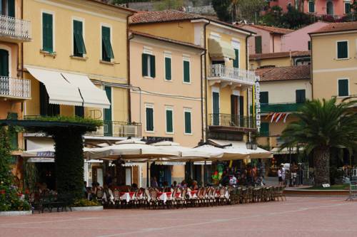 Porto Azzurro Italy Reservation