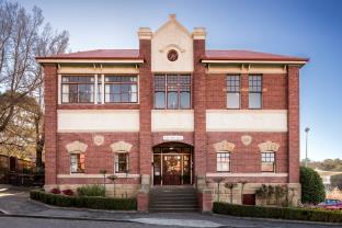 Hobart Australia Reservation